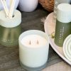 Vela aromatica 295ml serenity coconut lime - imagen 2